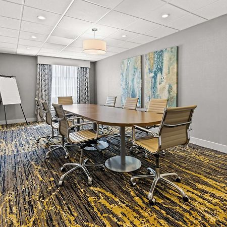 Best Western Plus Airdrie Gateway Екстериор снимка