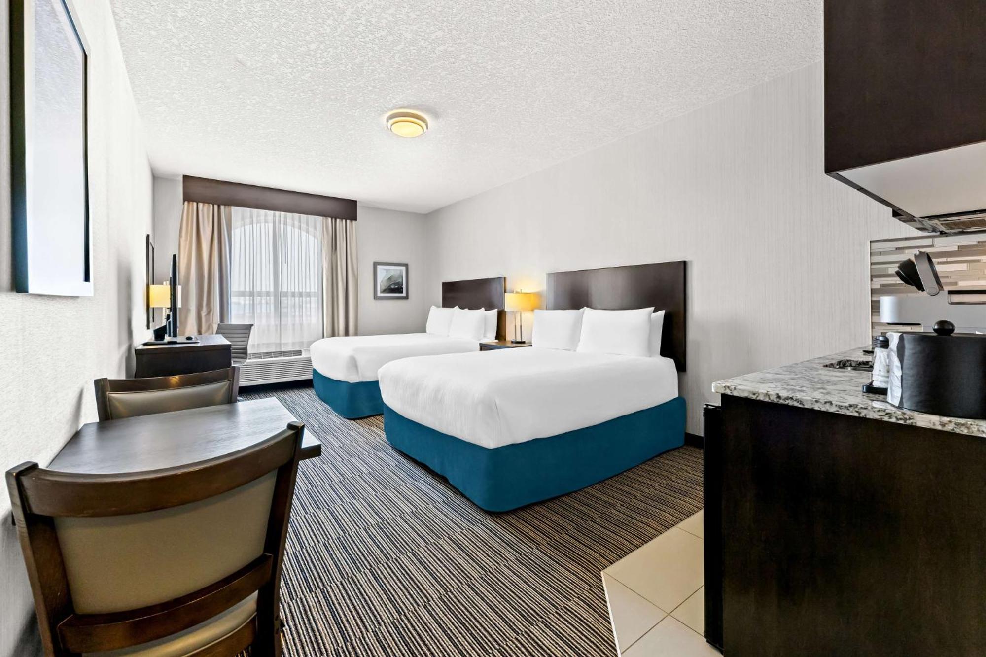 Best Western Plus Airdrie Gateway Екстериор снимка